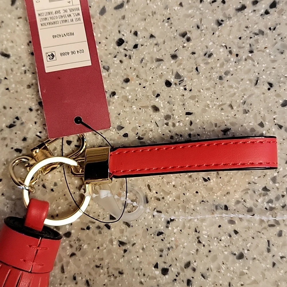 Key Fob - Picture 4 of 5